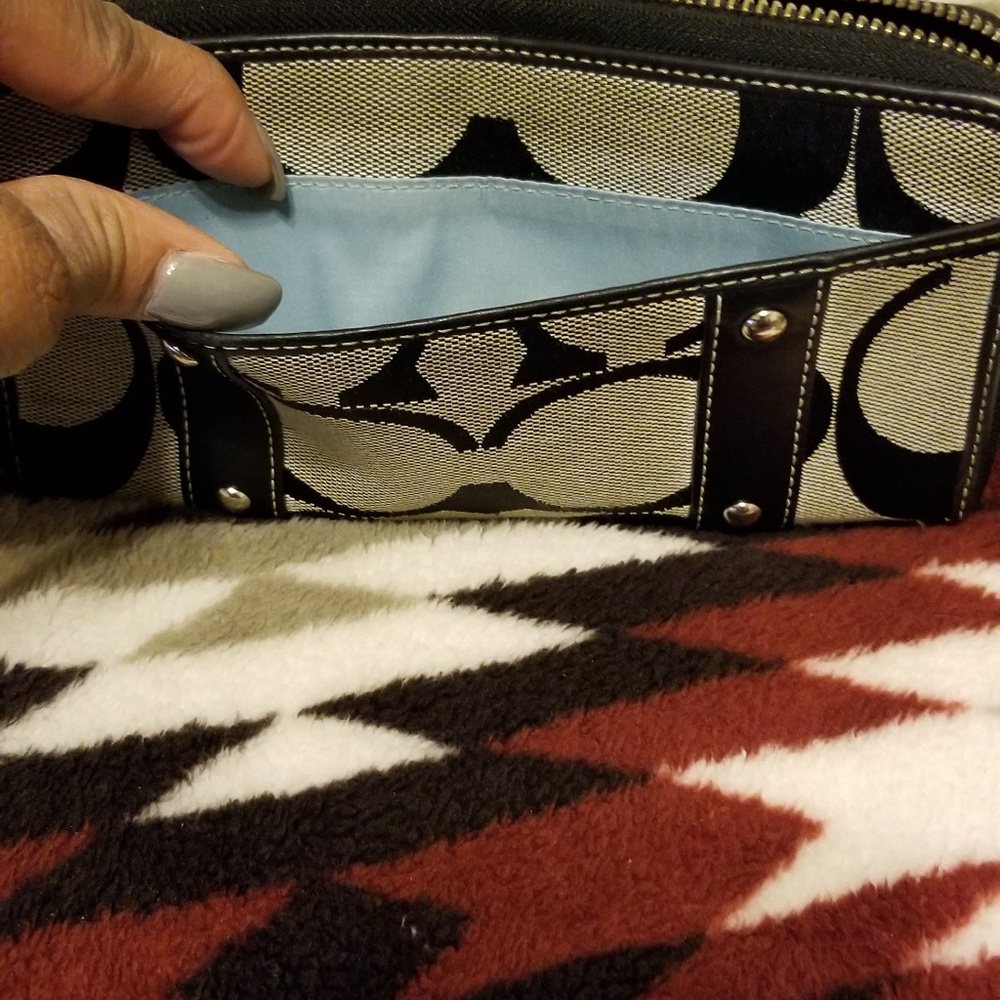 Wallet - Picture 3 of 4